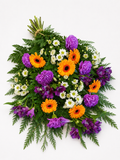 Bårebuket med orange og lilla blomster
